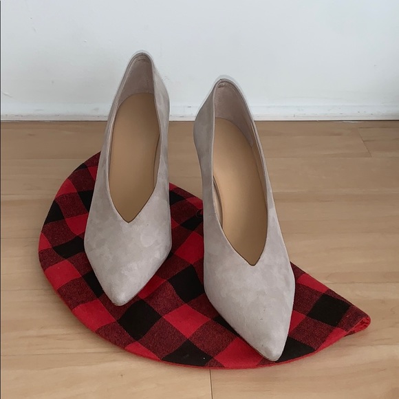 Vince Camuto Ankia Suede Pump - Picture 2 of 12